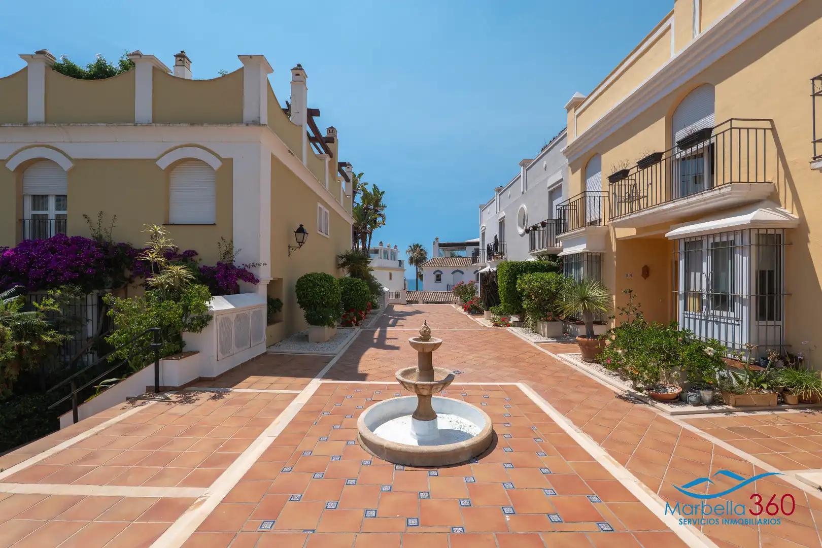 Casa adosada en venda a Alameda del Mar, 2, Bahía de Marbella