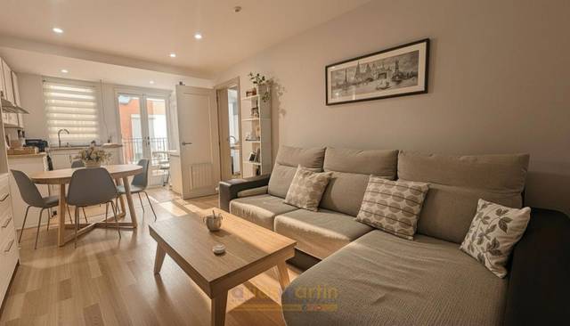 Piso en Alquiler en Vicente Beltrán de Heredia en La Platina- Hospital - Campus