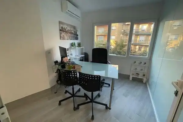 Office for sale in Huelva