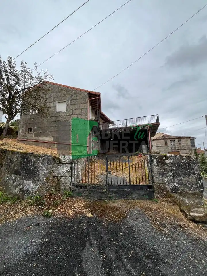 Vista exterior de Casa o chalet en venta en Vilar de Barrio con Calefacción, Jardín privado y Amueblado