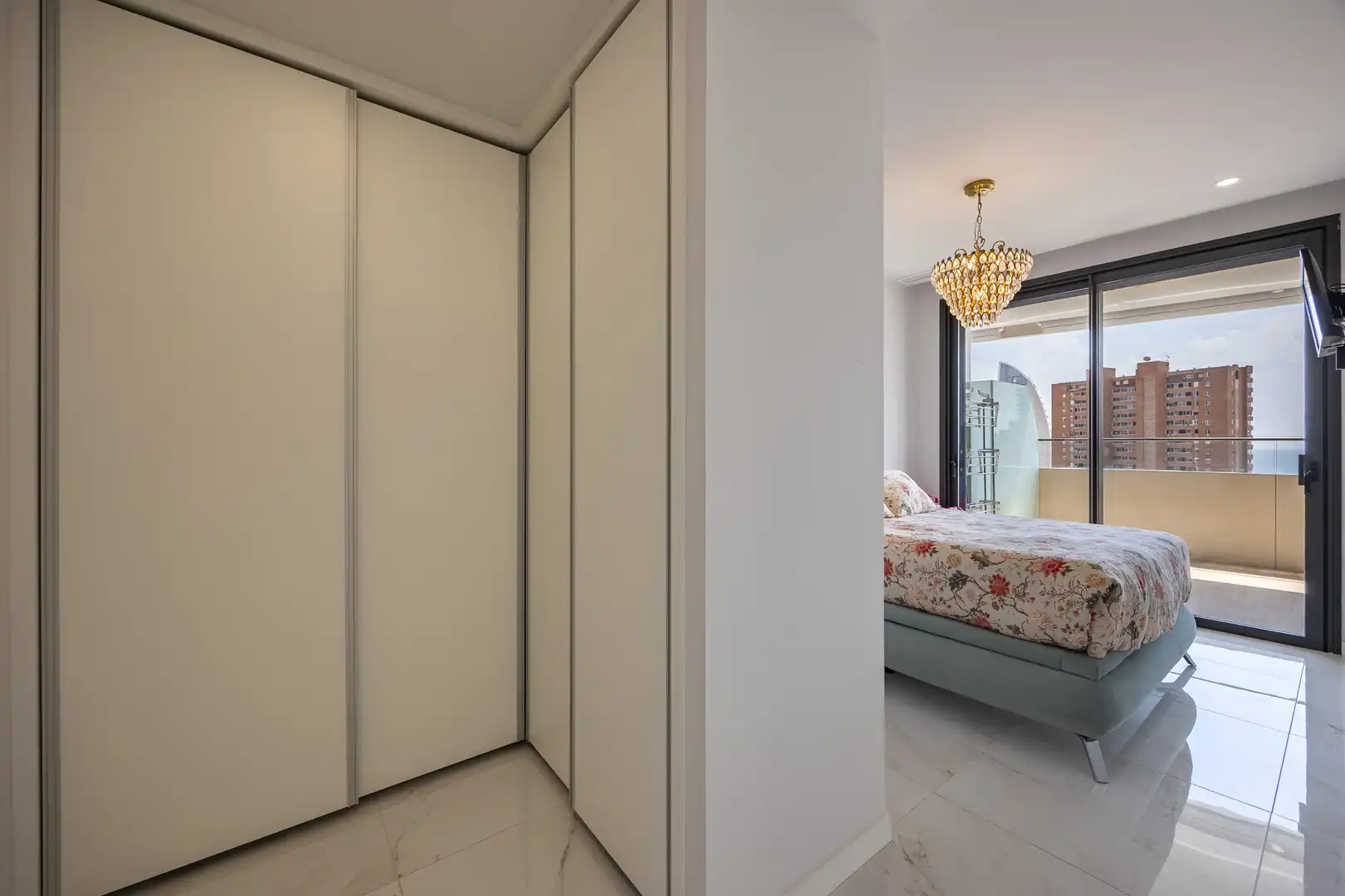 Habitación de Apartamento en venta en Benidorm con Trastero, Piscina y Amueblado