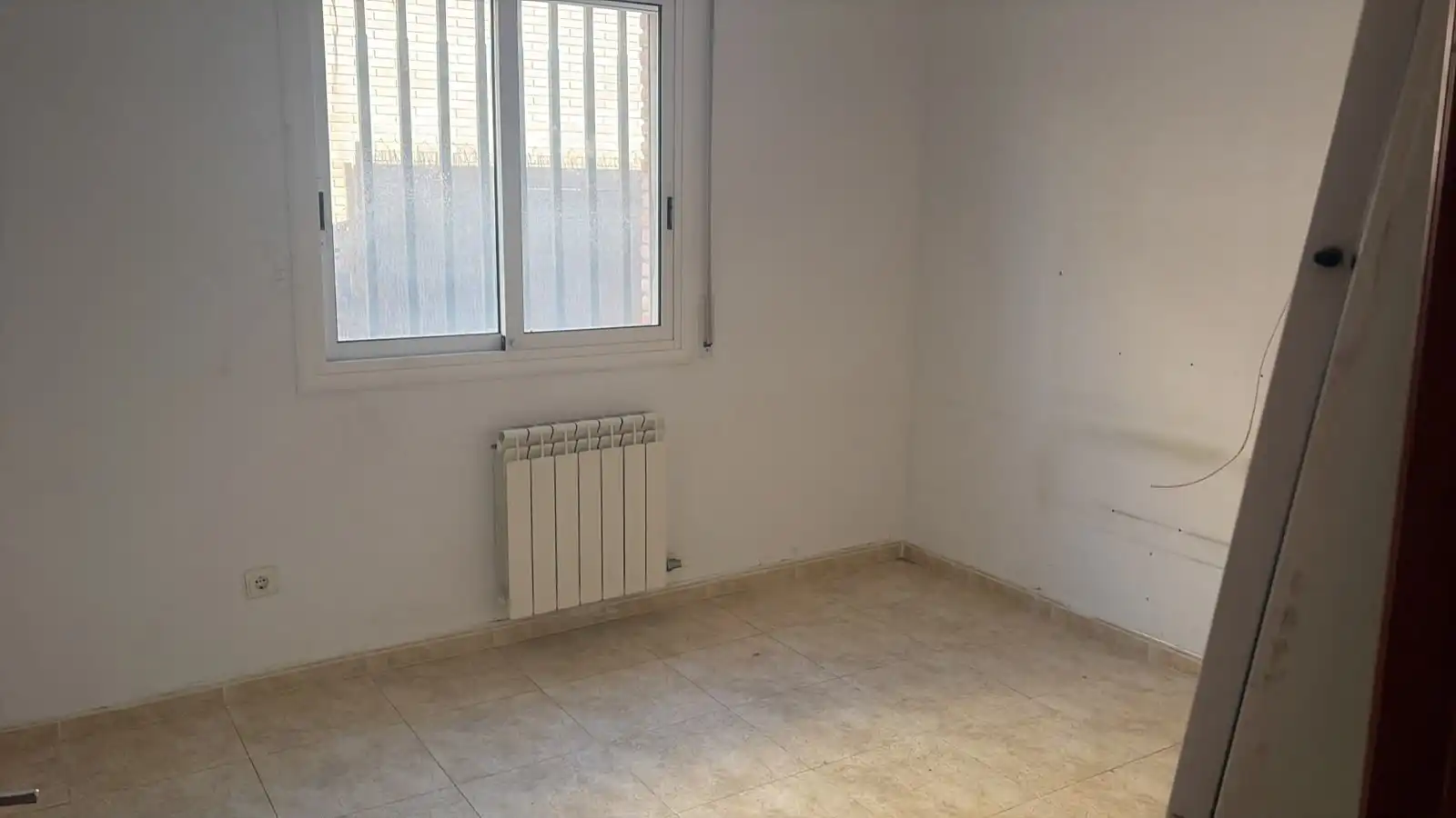 Schlafzimmer von Haus oder Chalet zum Verkauf in Calafell mit Heizung, Privatgarten und Terrasse