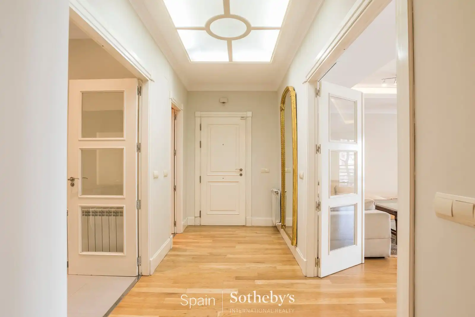 Apartments for rent in Madrid  with Air Conditioner, Heating and Storage room