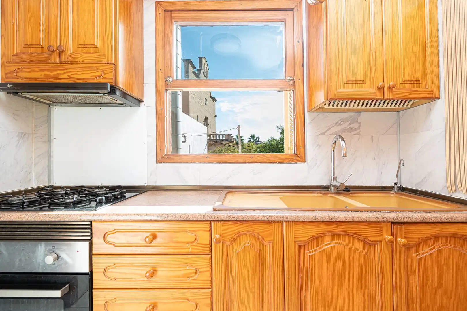 Kitchen of Buildings for sale in  Palma de Mallorca
