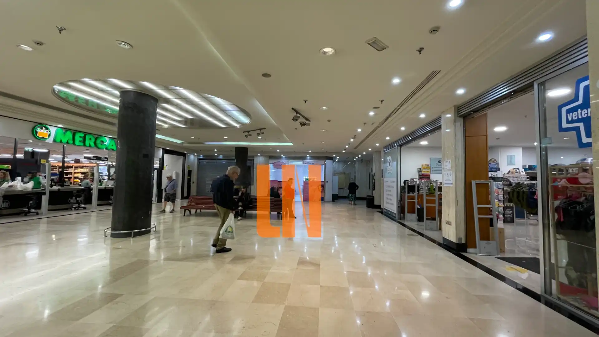 Business premises to rent in Rúa Panaderas 26, imagen 2