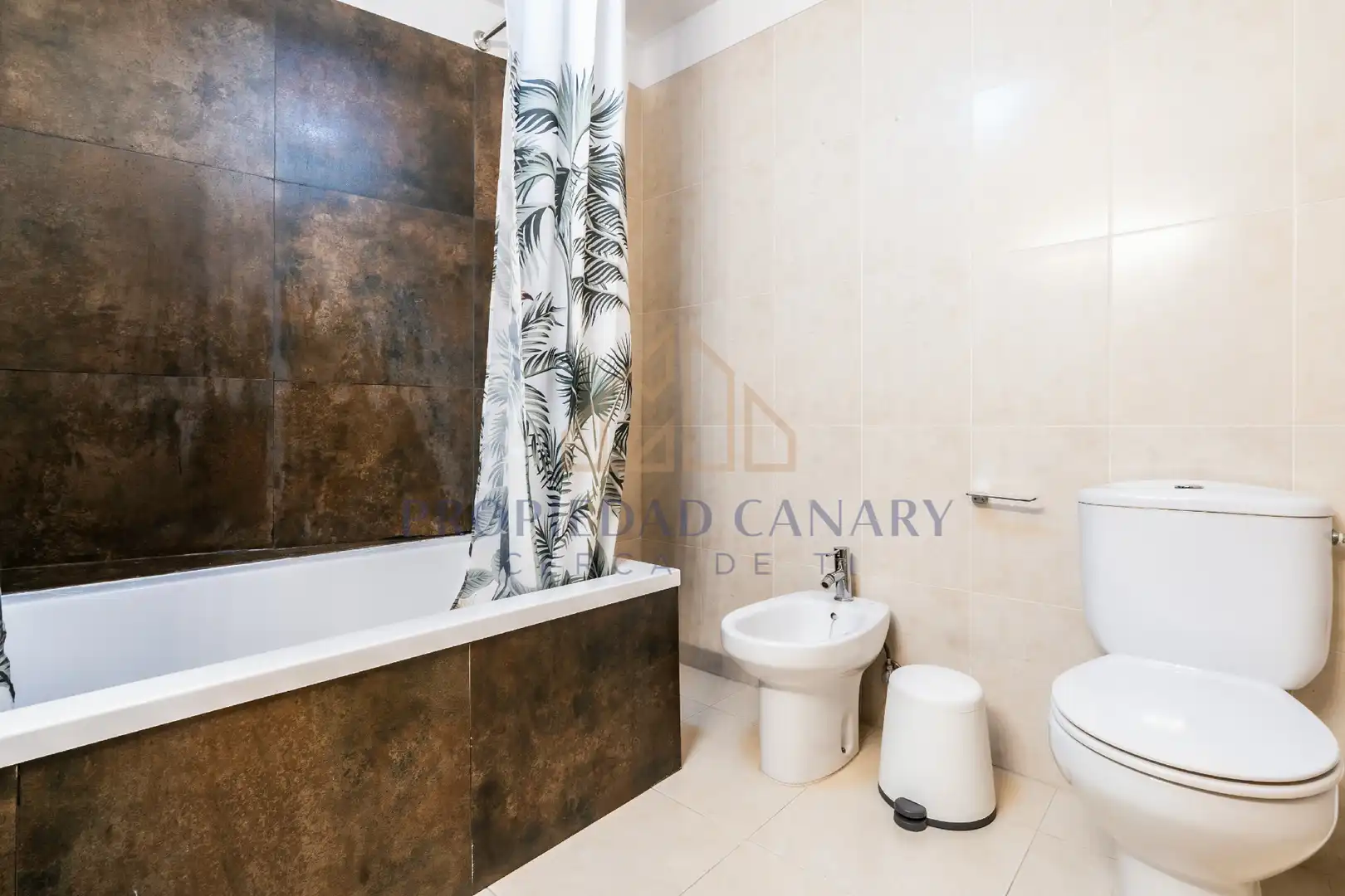 Bathroom of Flat for rent in La Victoria de Acentejo  with Storage room, Furnished and Oven
