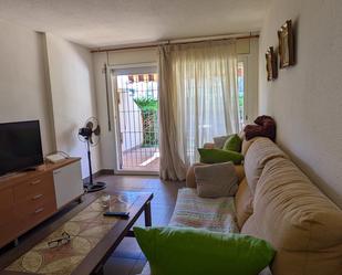 Sala d'estar de Apartament de lloguer en Torredembarra amb Terrassa