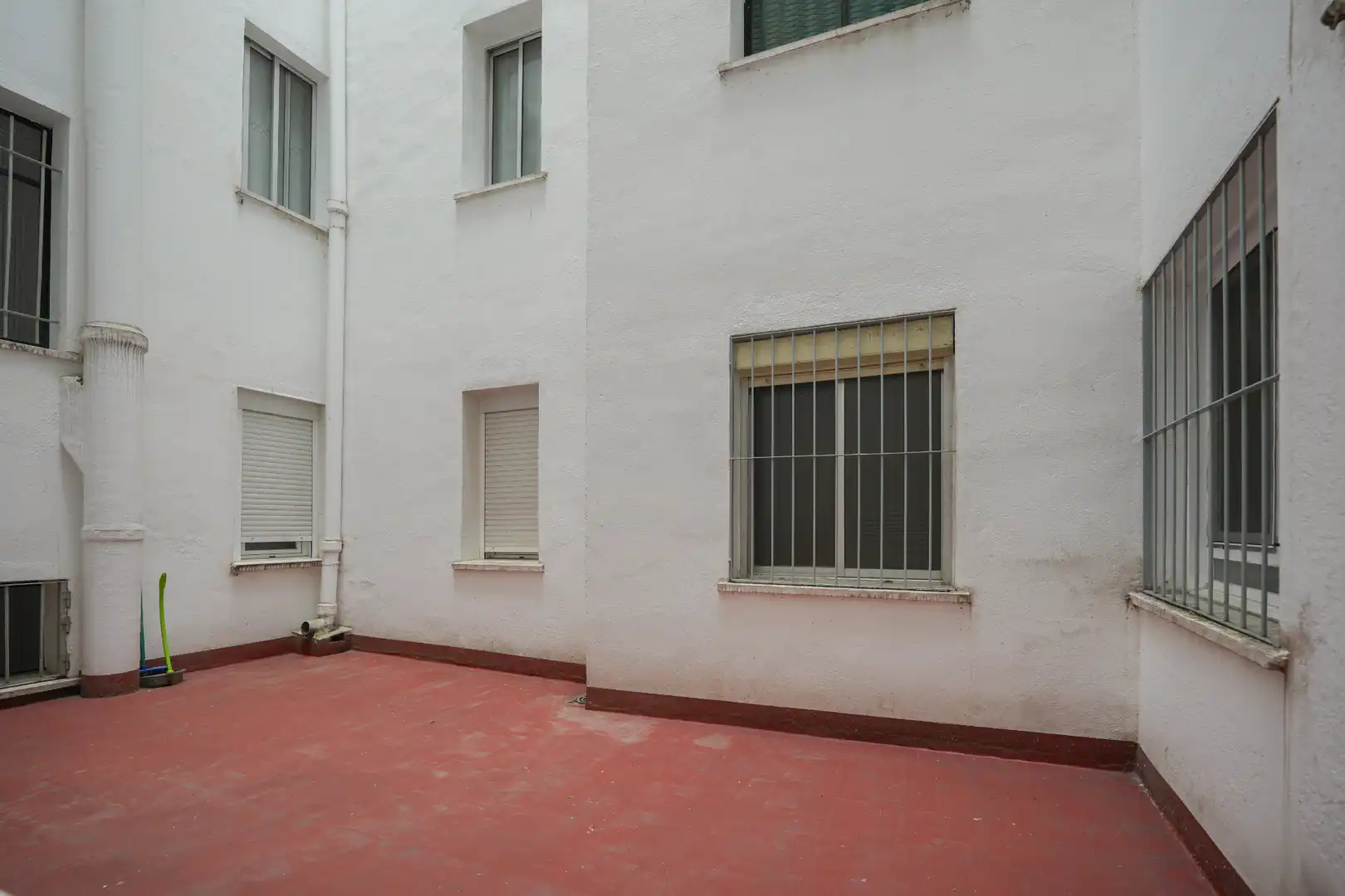 Vista exterior de Pis en venda en Valladolid amb Calefacció, Parquet i Forn