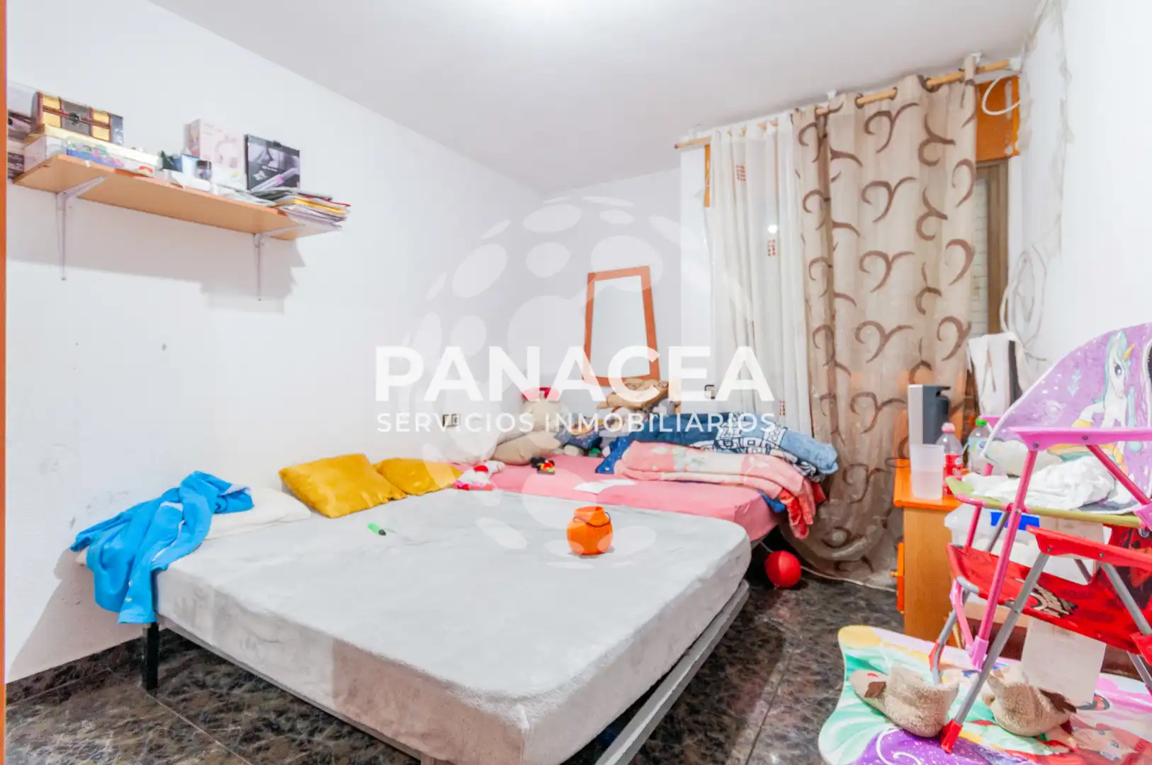 Habitación de Piso en venta en El Ejido con Terraza, Amueblado y Horno