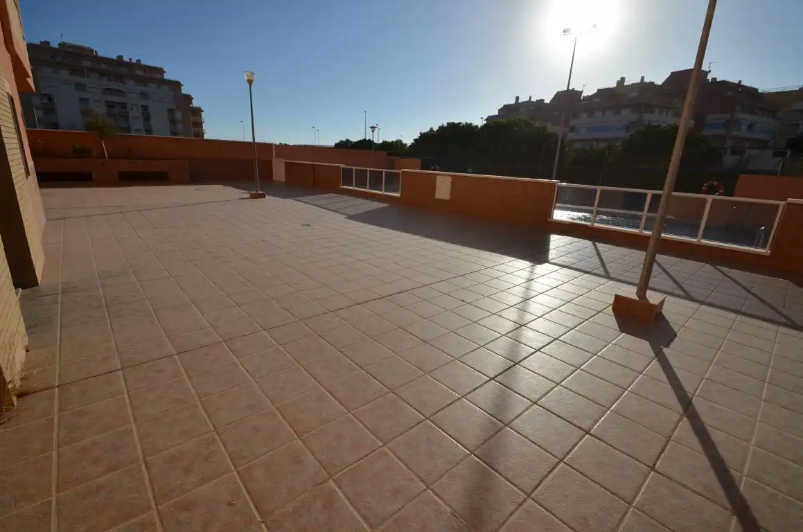Terraza de Piso de alquiler en Roquetas de Mar con Terraza, Amueblado y Piscina comunitaria