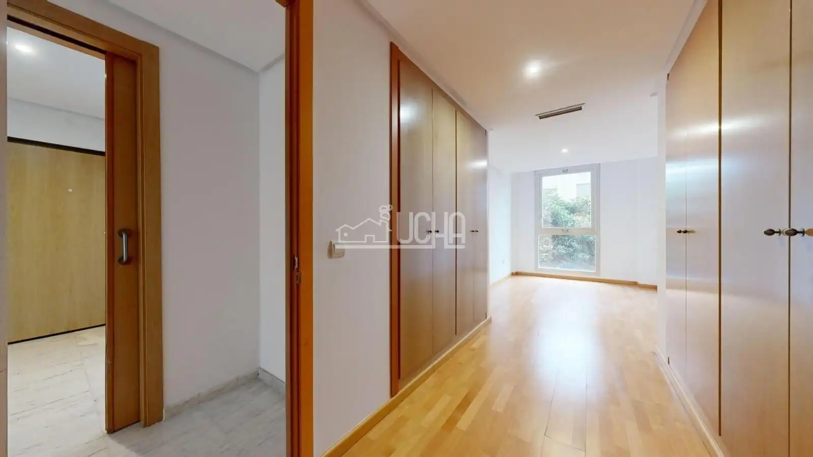 Piso en venta en Calle SAN VICENTE MARTIR, Arrancapins