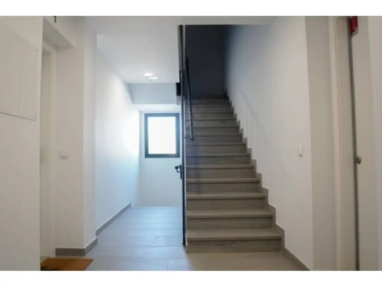 Flat for rent in Calle de les pinyes, 4, Marítim