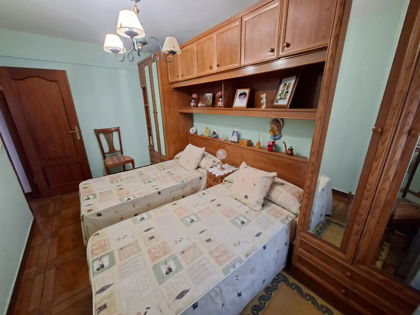 Bedroom of Flat for sale in Avilés  with Heating, Terrace and Furnished