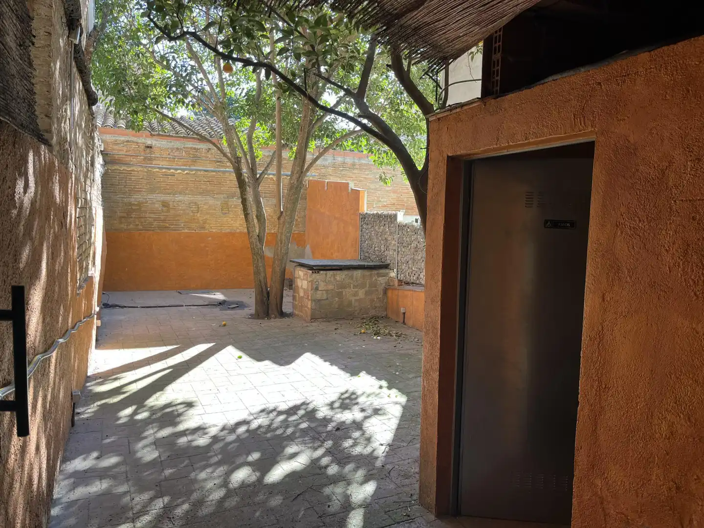 Business premises to rent in de l'Hospital, imagen 4