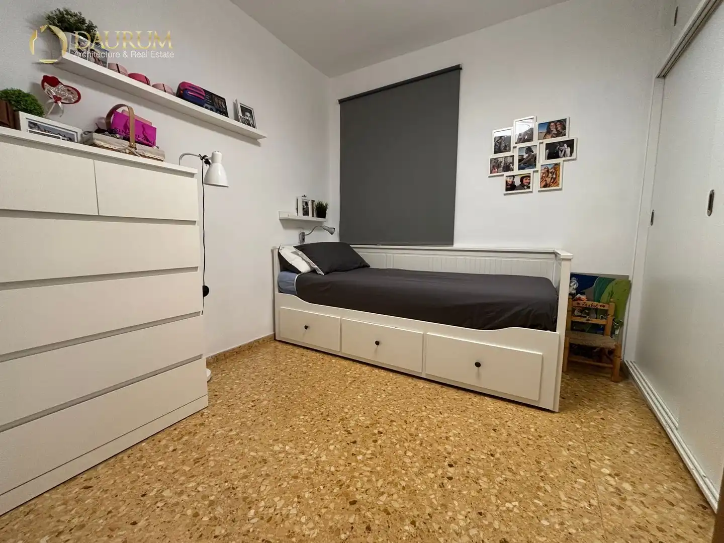 Habitación de Piso en venta en Paterna con Aire acondicionado, Trastero y Amueblado