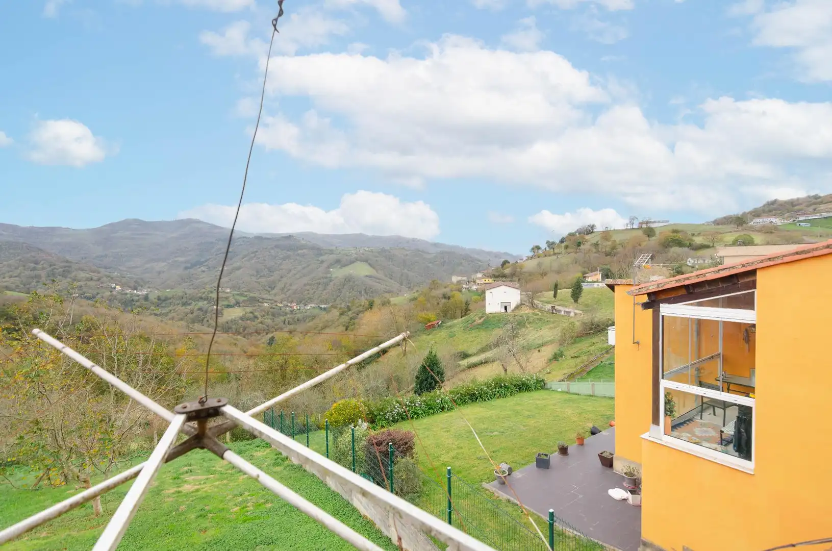 Garten von Einfamilien-Reihenhaus zum Verkauf in Langreo