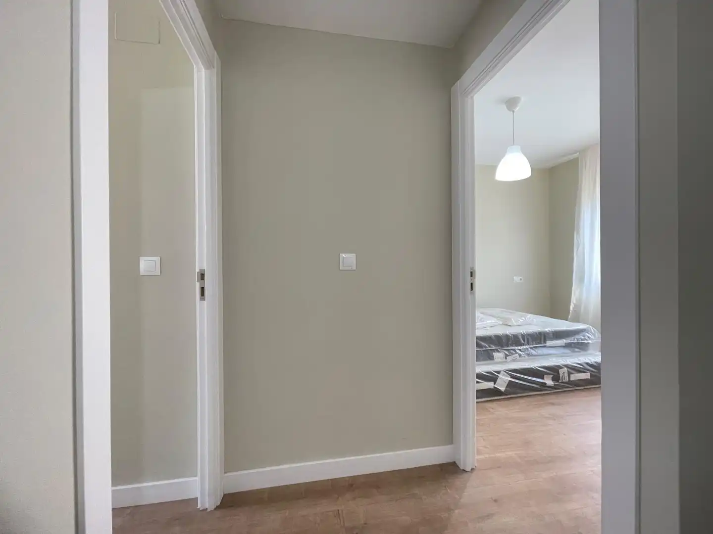 Habitación en CLAVELES, Zona Alta