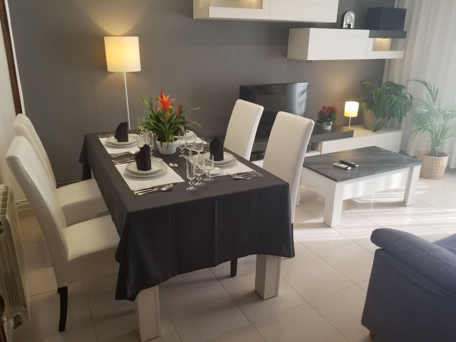Dining room of Flat to rent in  Lleida Capital  with Air Conditioner and Furnished