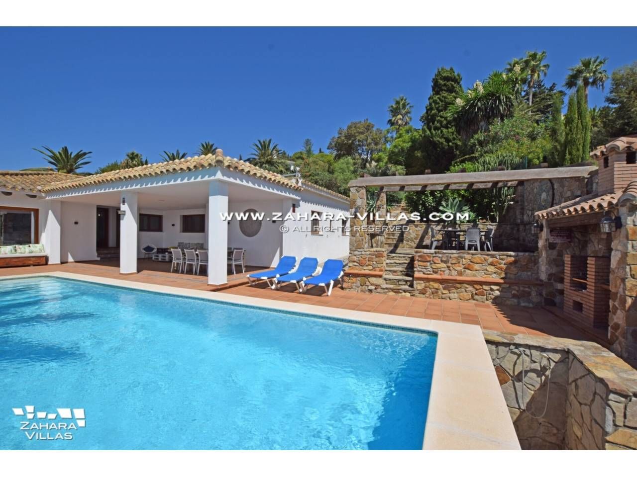 Piscina de Casa o xalet en venda en Zahara de los Atunes amb Aire condicionat, Calefacció i Jardí privat
