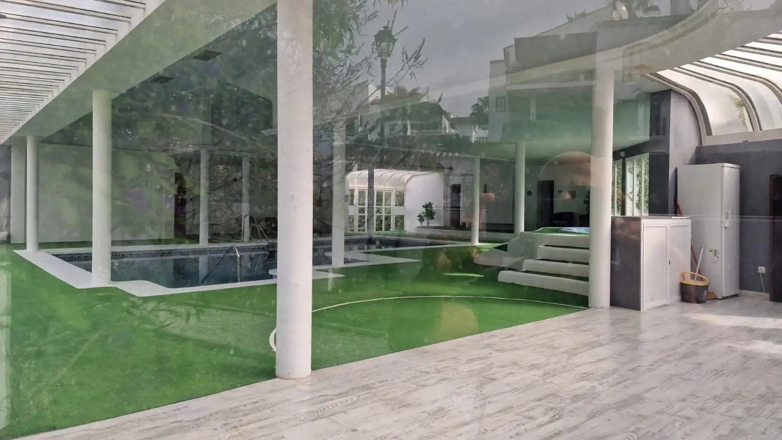 Terraza de Piso en venta en Marbella con Aire acondicionado, Terraza y Amueblado