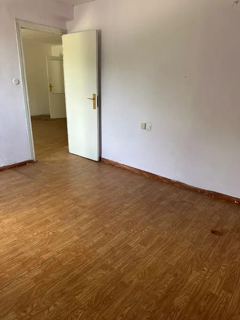 Country house zum Verkauf in Aguilar de Campoo mit Balkon