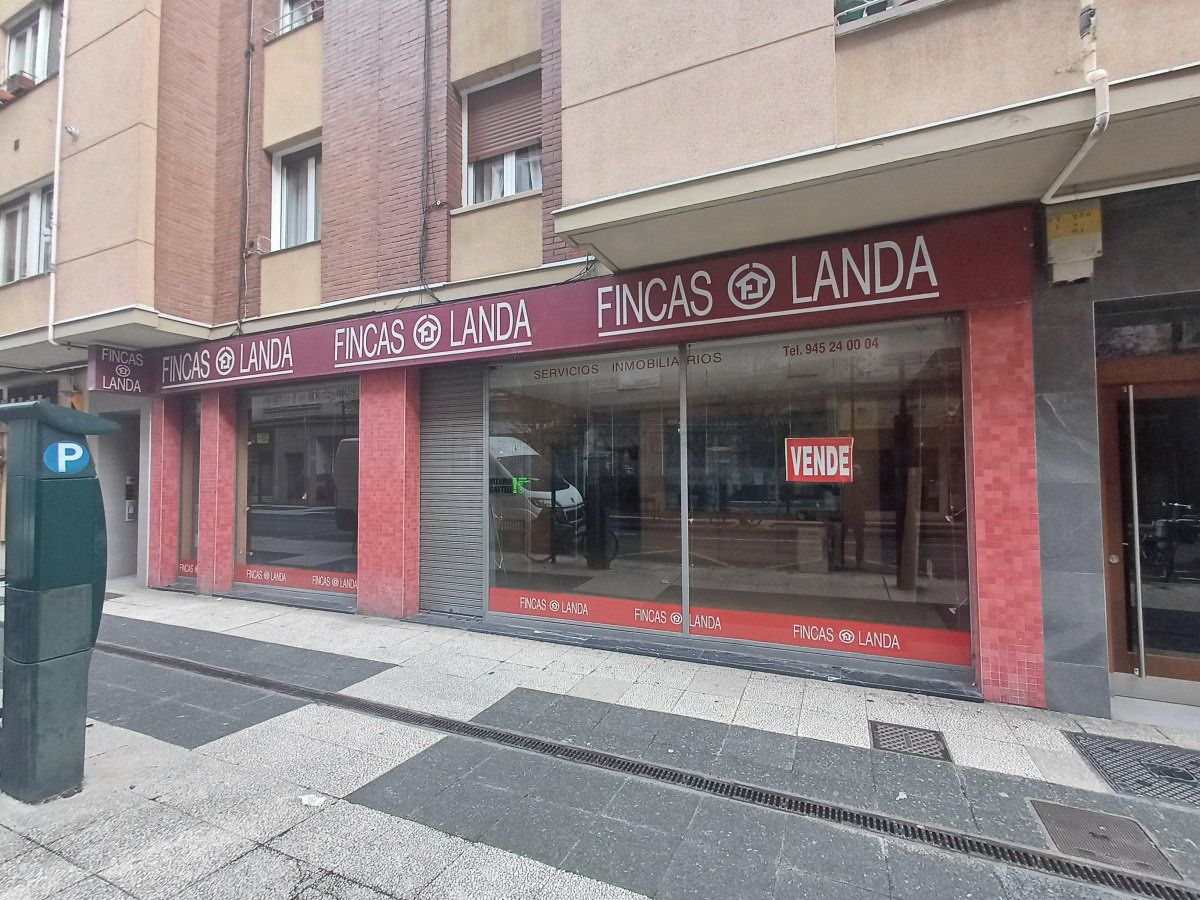 Premises to rent in Vitoria - Gasteiz  with Air Conditioner and Parquet flooring