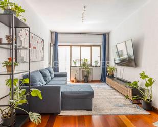 Living room of Apartment for sale in  Madrid Capital  with Air Conditioner, Heating and Terrace
