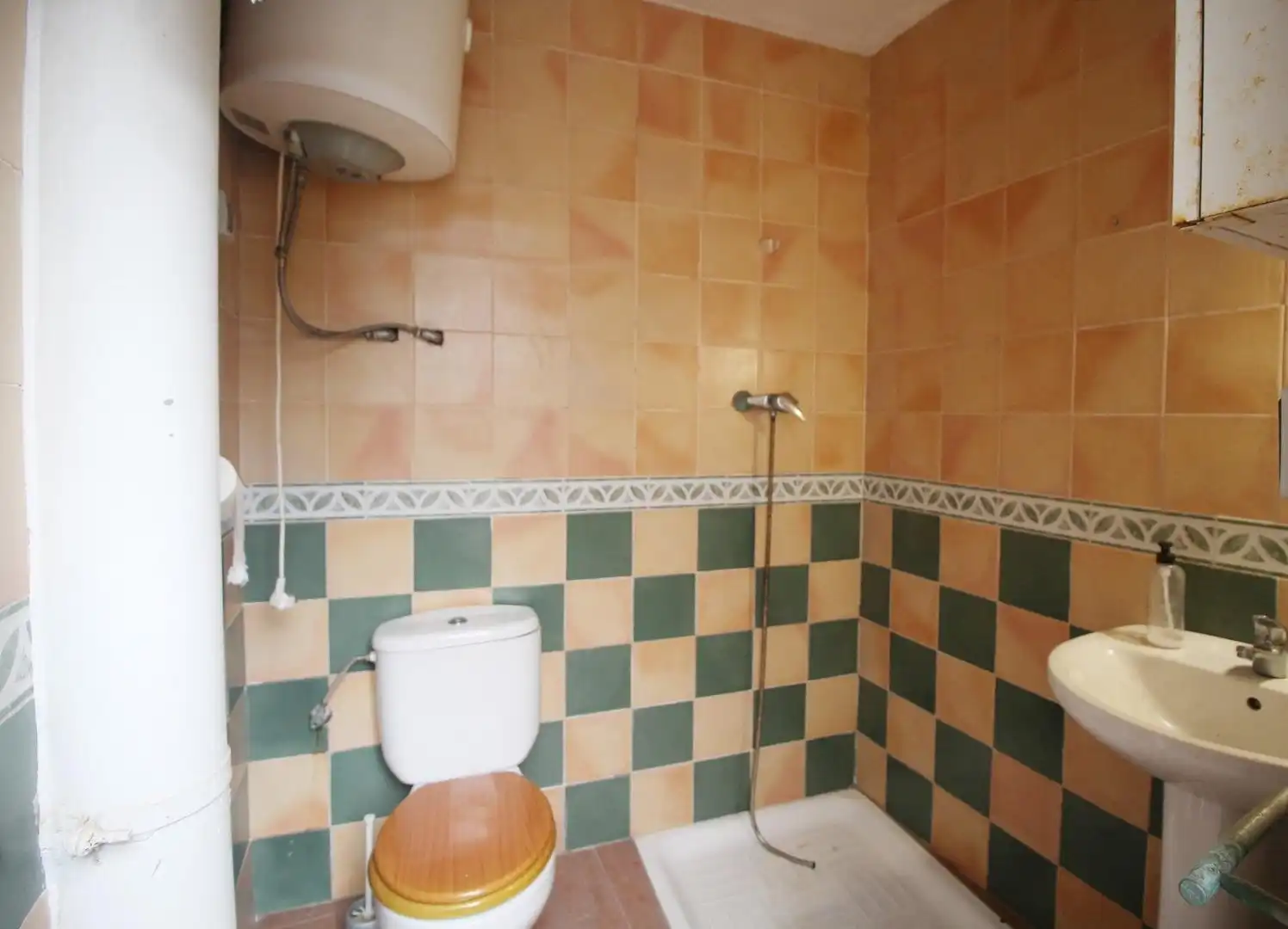 Bathroom of Industrial buildings for sale in Oropesa del Mar / Orpesa