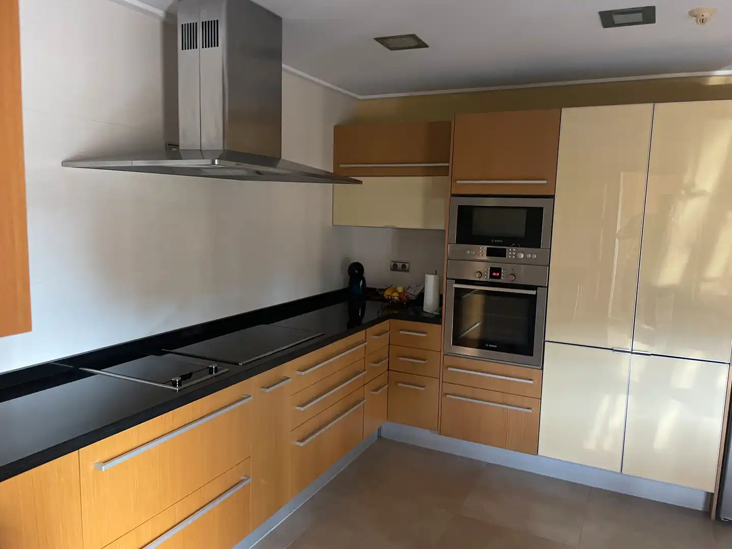 Cuina de Casa o xalet en venda en Orihuela amb Aire condicionat, Jardí privat i Parquet