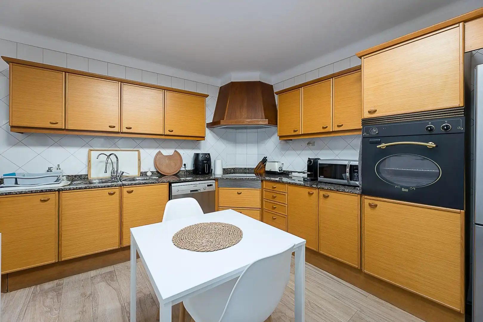 Cocina de Casa adosada en venta en Calvià con Aire acondicionado, Calefacción y Jardín privado