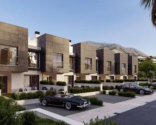 Exterior view of Single-family semi-detached for sale in Fuengirola  with Air Conditioner, Terrace and Swimming Pool
