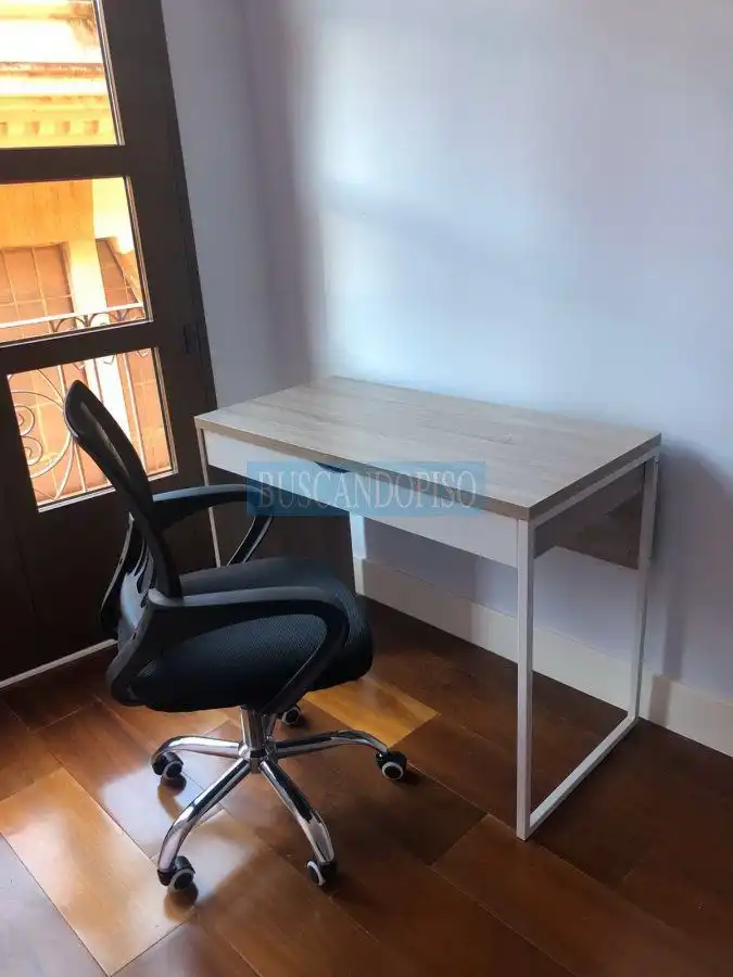 Apartament de lloguer en  Logroño amb Calefacció, Parquet i Terrassa