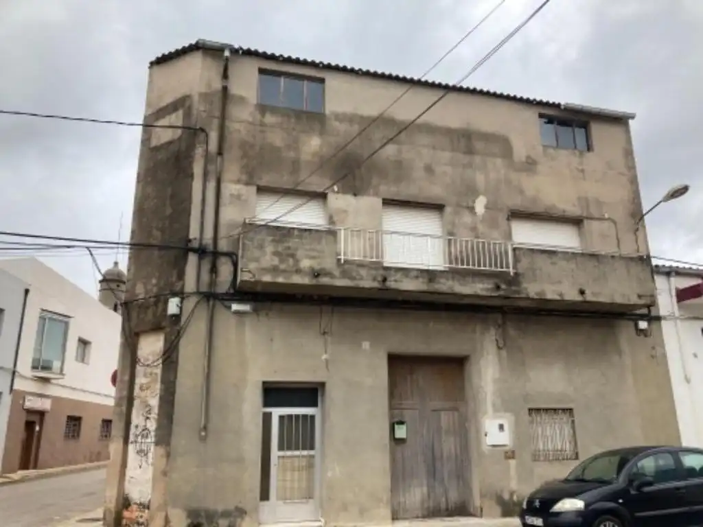 Haus zum Verkauf in Avenida Estacion 52