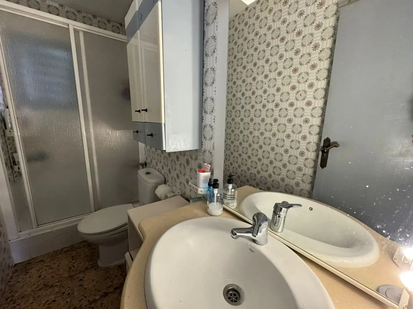 Baño de Piso en venta en Barberà del Vallès con Horno y Balcón