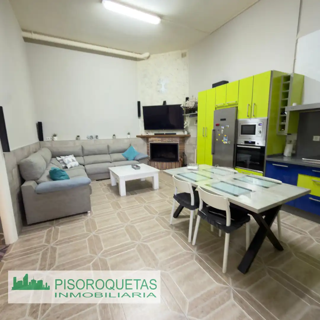 Maison mitoyenne avec terrasse à vendre à Calle Comunidad de Castilla la Mancha