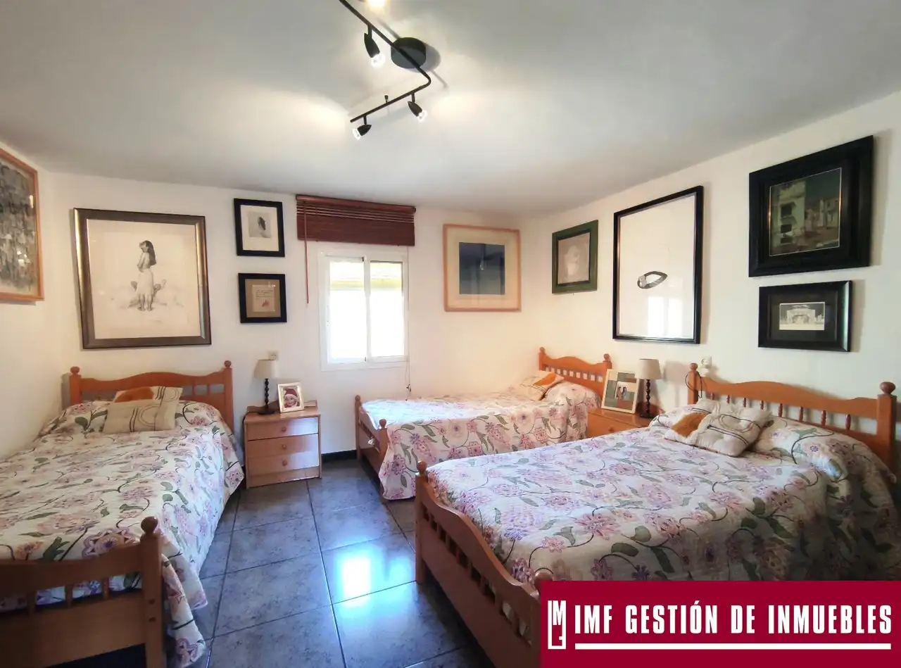 Habitación de Finca rústica en venta en Canillas de Aceituno con Jardín privado, Terraza y Amueblado