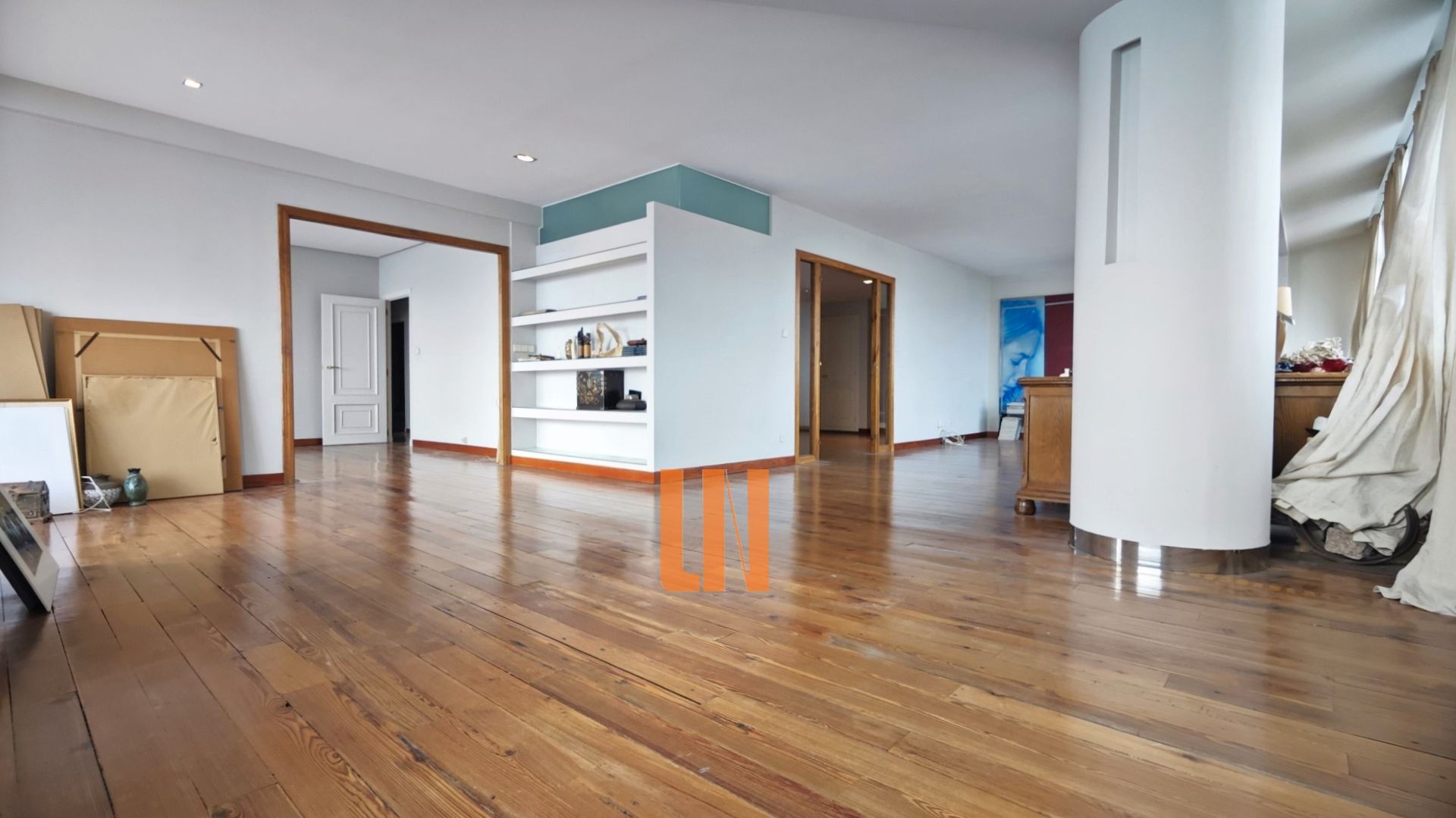 Pis en venda en A Coruña Capital  amb Calefacció, Parquet i Forn