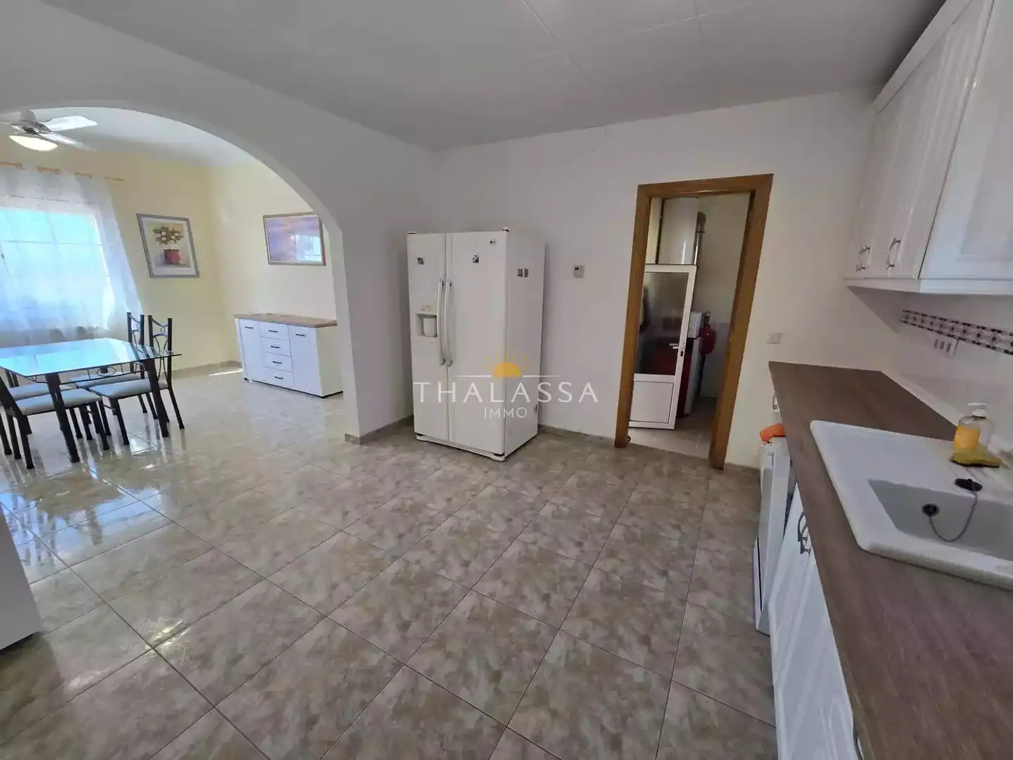 Cuina de Casa o xalet en venda en Pau amb Aire condicionat, Calefacció i Jardí privat