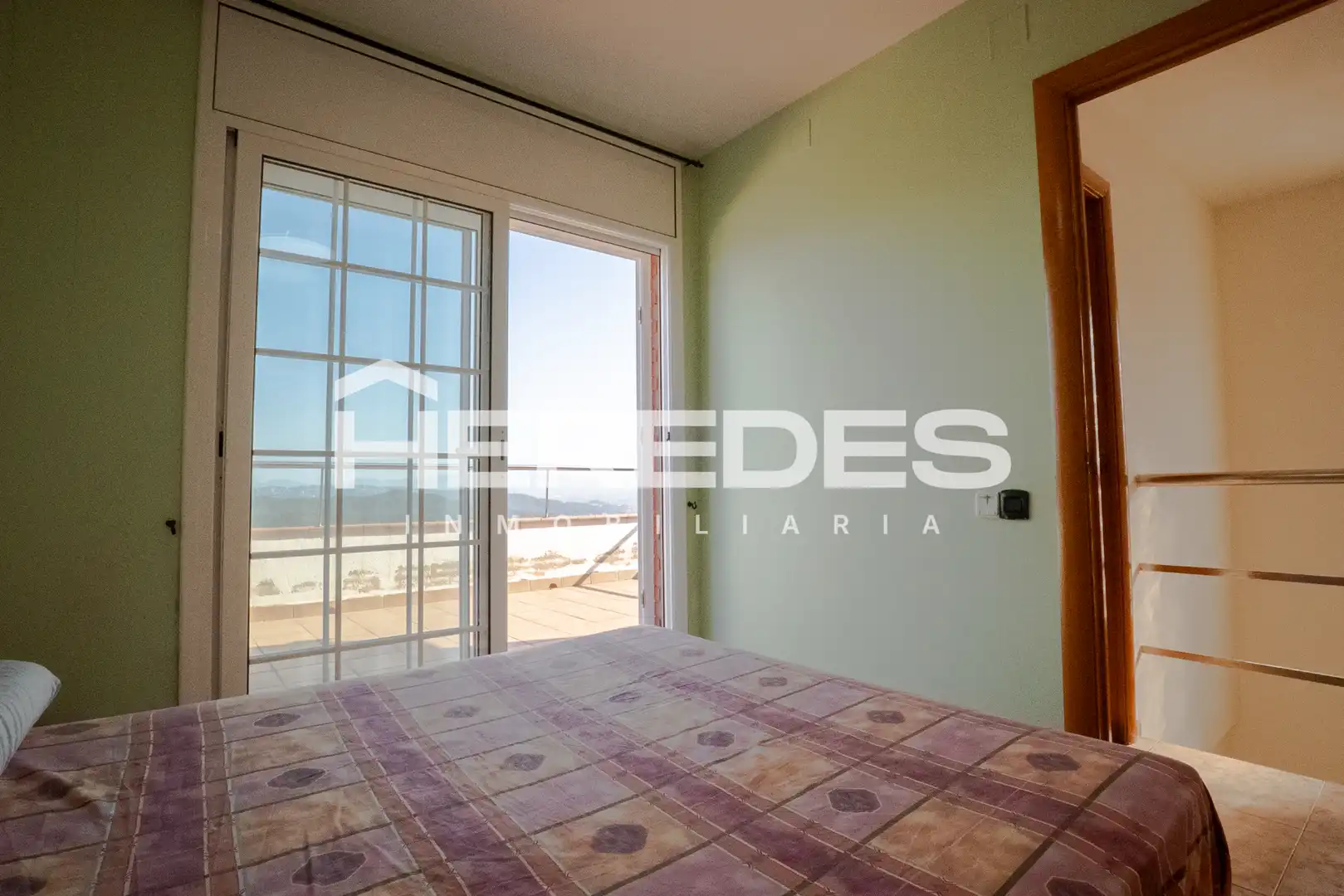 Habitación de Casa o chalet en venta en Torrelles de Llobregat con Calefacción, Jardín privado y Terraza