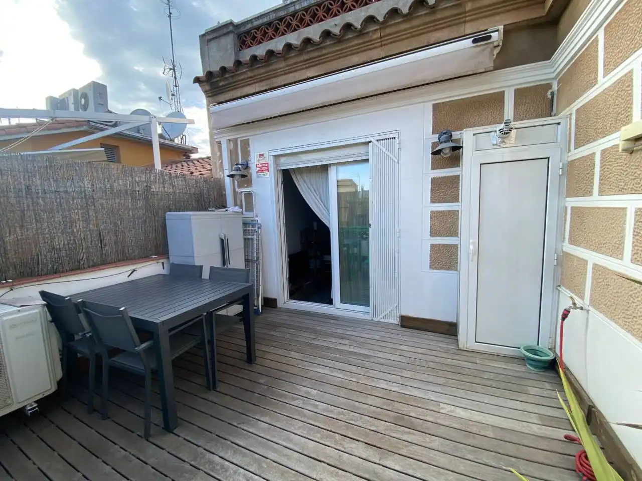 Terrasse von Wohnung zum Verkauf in  Barcelona Capital mit Klimaanlage, Heizung und Privatgarten