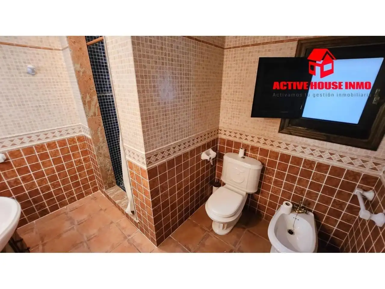 Baño de Finca rústica en venta en Camarles con Jardín privado, Terraza y Trastero