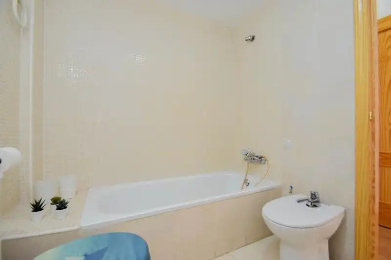 Flat with terrace for sale in Calle Comares 31, imagen 24