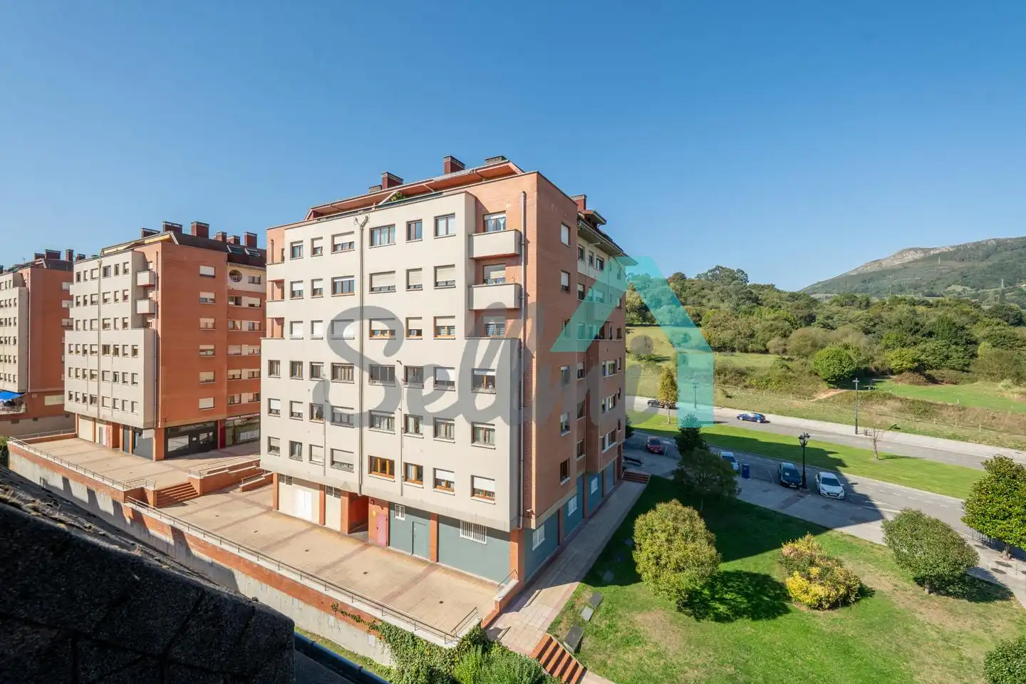 Exterior view of Flat for sale in Oviedo   with Heating, Parquet flooring and Storage room