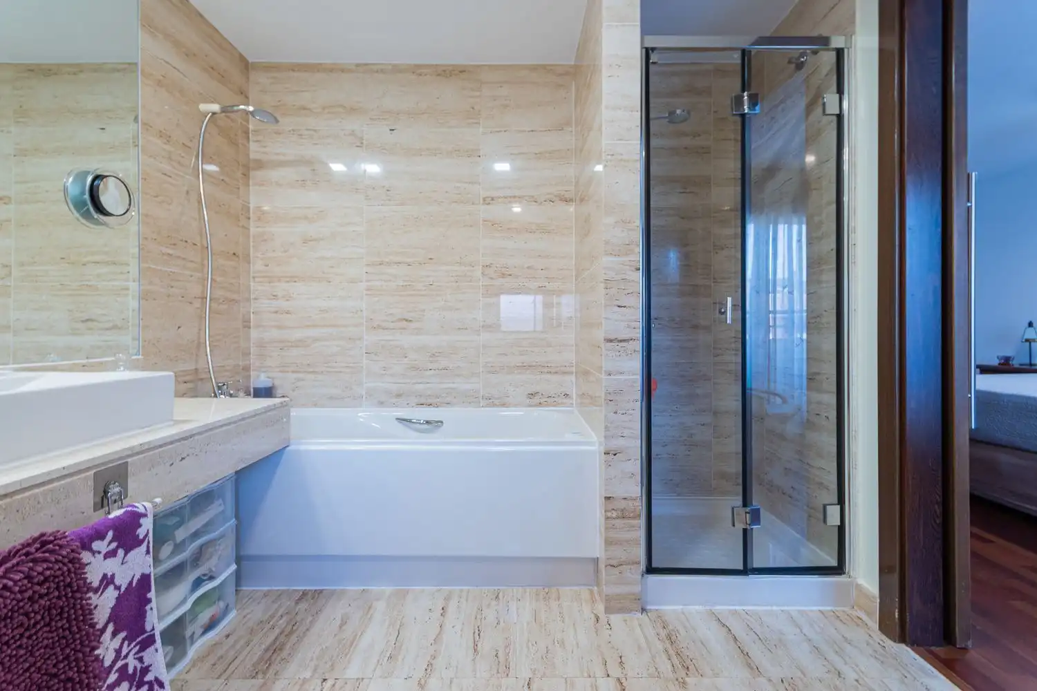 Bathroom of Detached homes for sale in Fuenlabrada  with Air Conditioner, Heating and Storage room