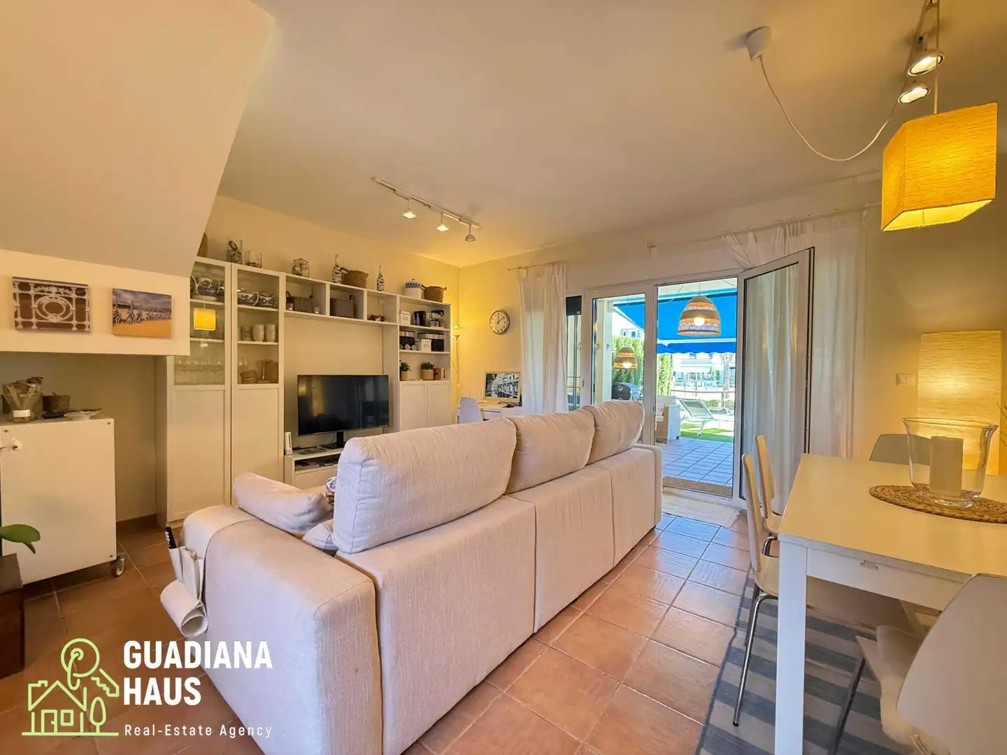 Reihenhaus mit Pool zum Verkauf in Avenida ROSALIA DE CASTRO 5, imagen 10