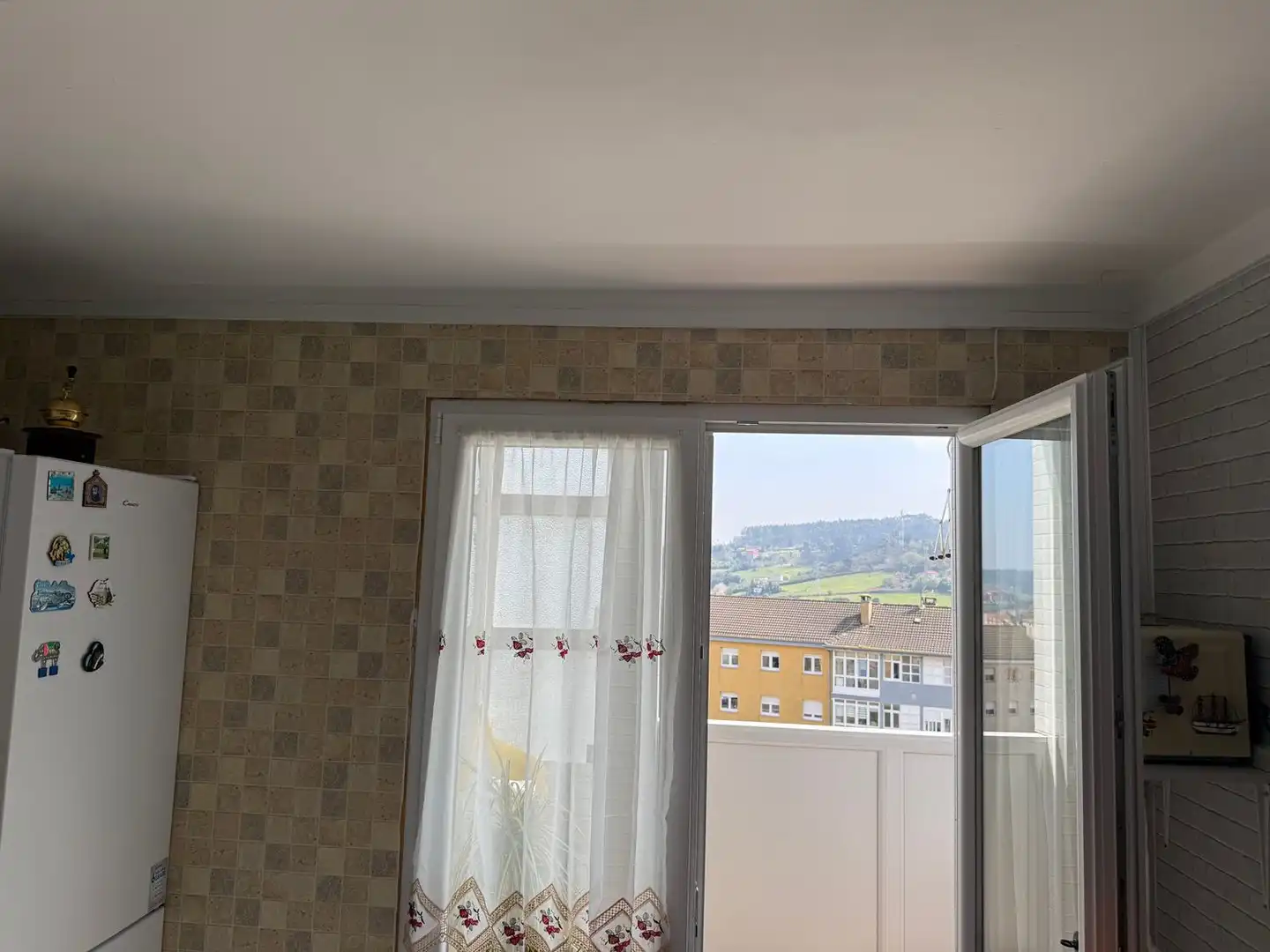 Habitación de Piso en venta en Avilés con Calefacción, Terraza y Piscina