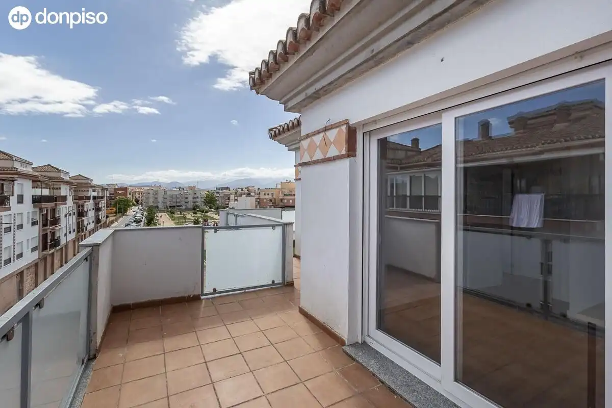 Ático en venta en Calle Calle Torrente Ballester, 3, Santa Fe