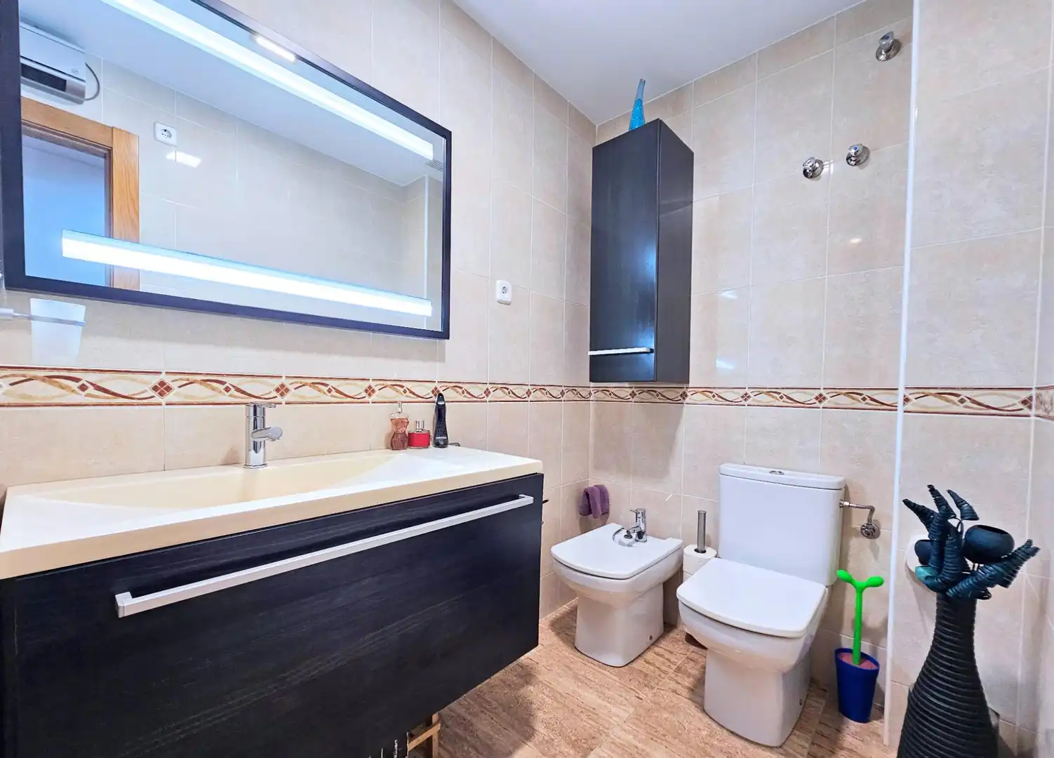 Bathroom of Flat for sale in Cartagena  with Air Conditioner, Parquet flooring and Terrace
