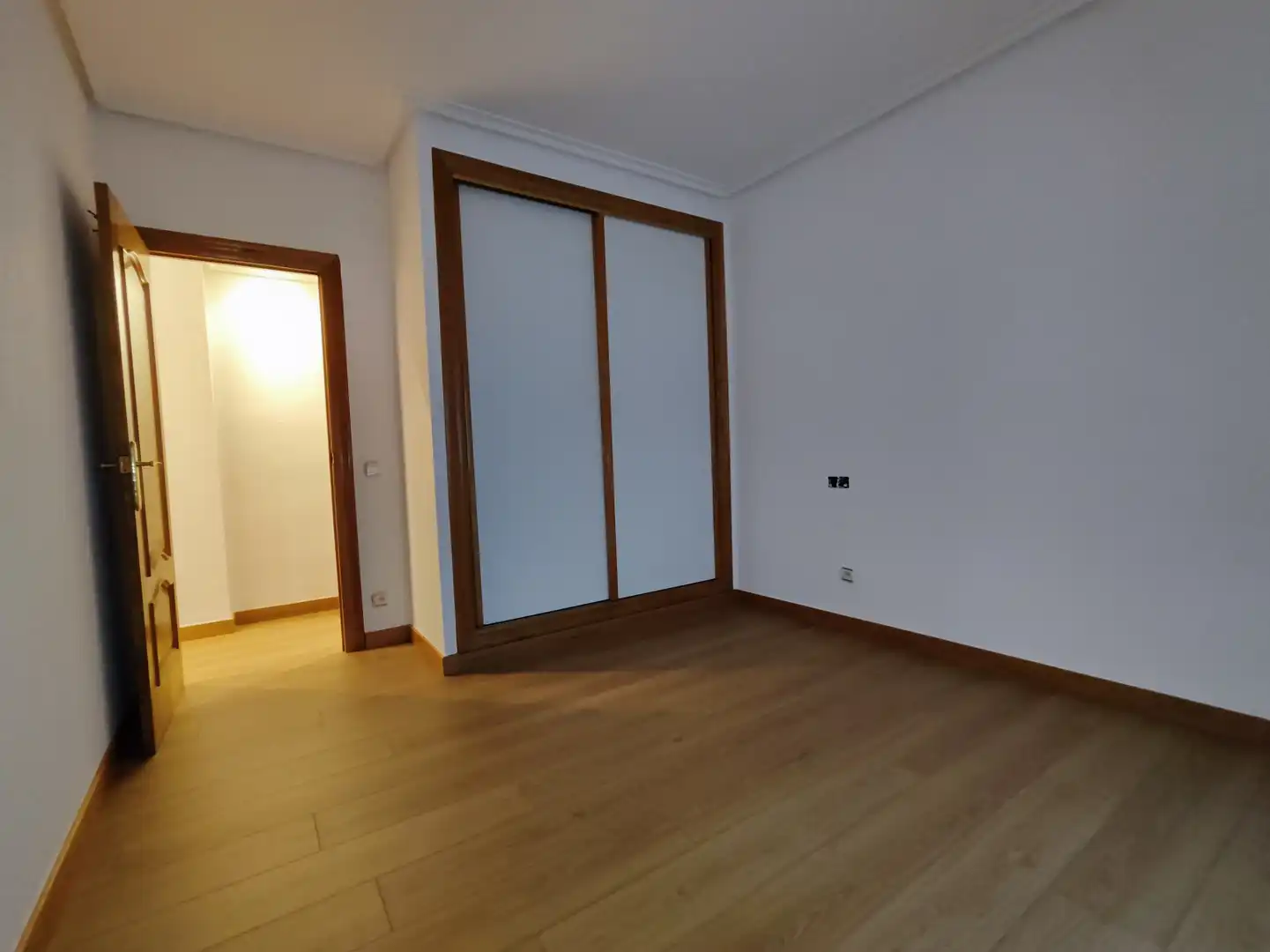 Pis en venda en  Logroño amb Calefacció, Parquet i Balcó
