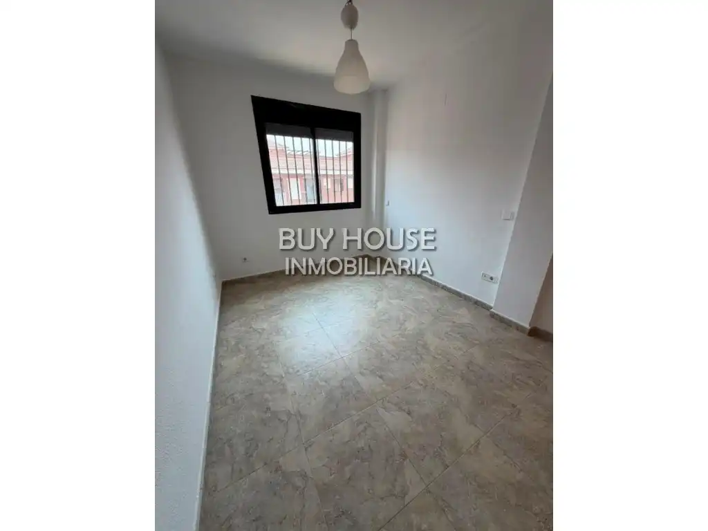 Flat for sale in Calle Poeta Miguel Hernandez, imagen 9